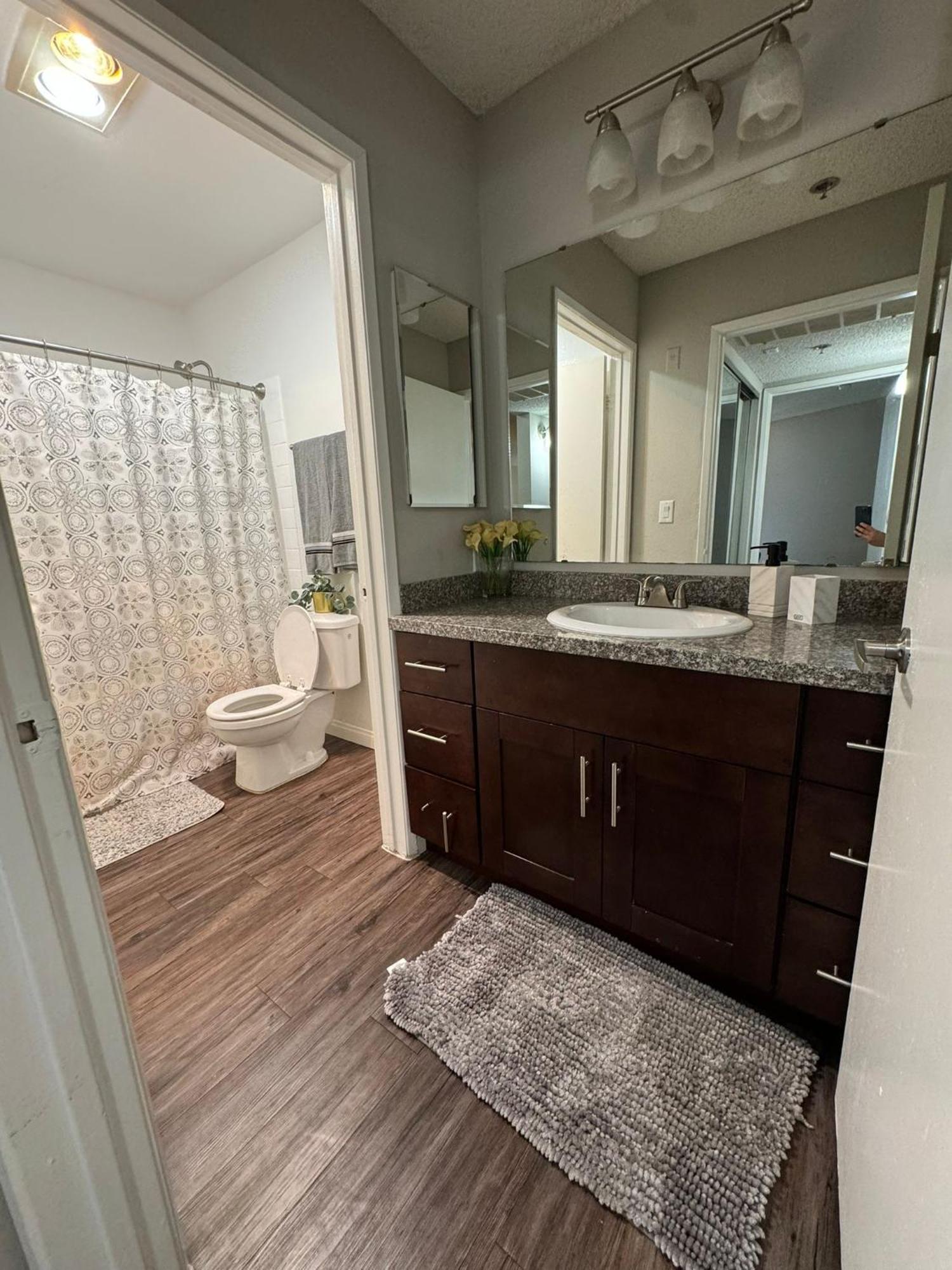 Incredible Two Bedroom Hollywood Apartments Free Parking Los Angeles Zewnętrze zdjęcie
